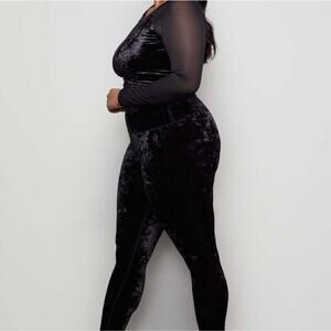 GOOD AMERICAN Women's Crushing It Velvet Leggings NWOT size GA6 US 3XL